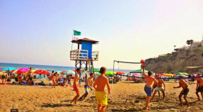  Malaga Beach Holiday  Ринкон-Де-Ла-Викториа